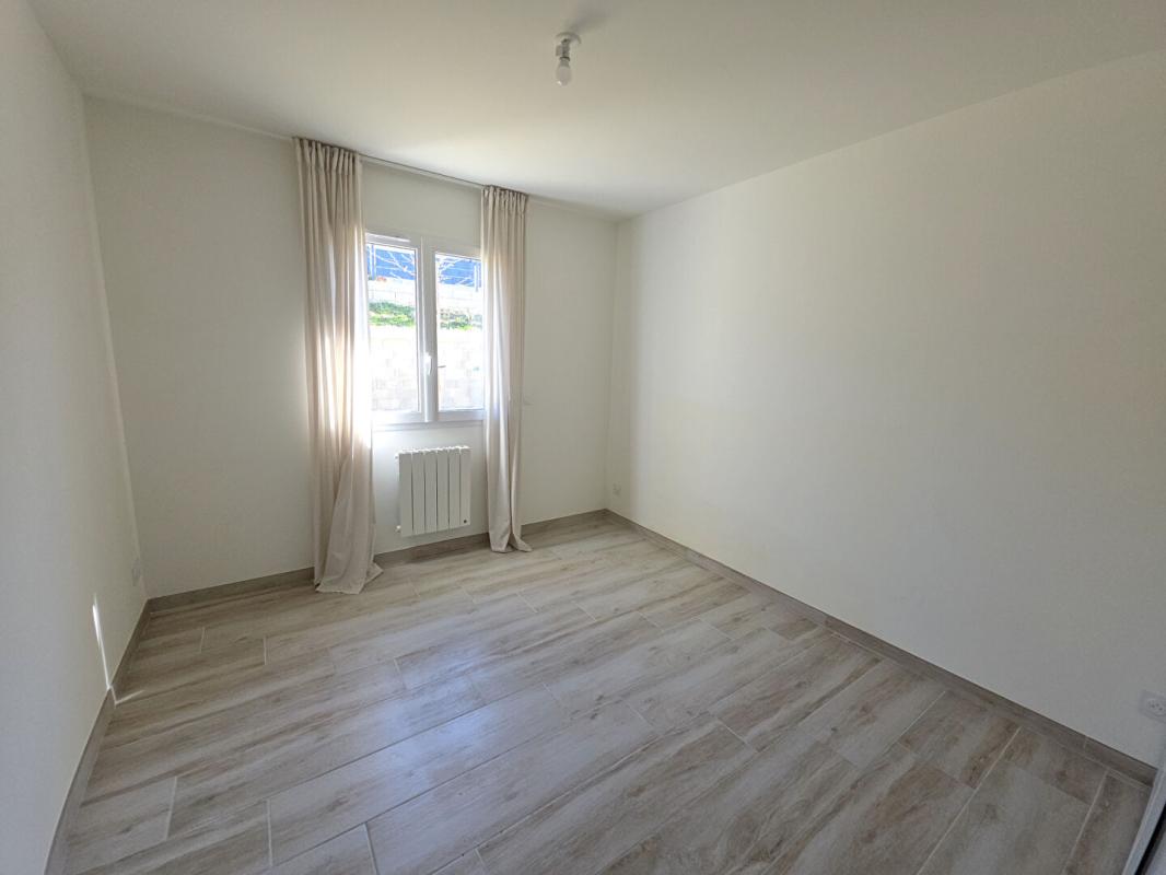 CHATUZANGE-LE-GOUBET Maison Chatuzange Le Goubet - 3 chambres 9