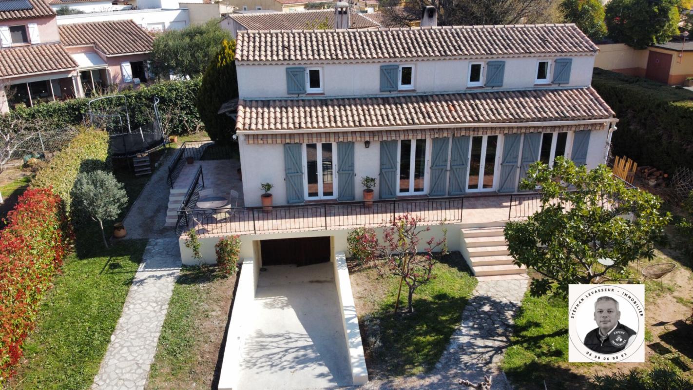 DRAGUIGNAN Maison Draguignan 6 pièce(s) 177 m2 15