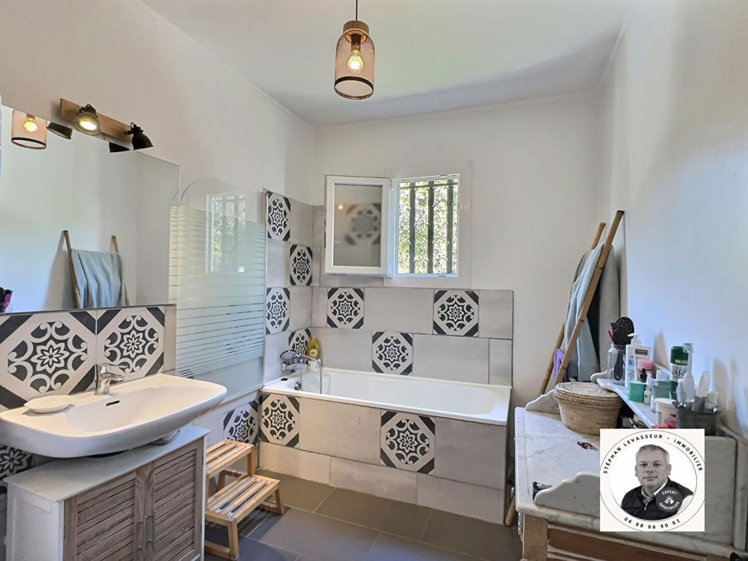 DRAGUIGNAN Maison Draguignan 6 pièce(s) 177 m2 7