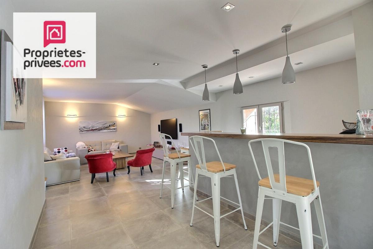 SAINT-ANTONIN-DU-VAR Maison Saint Antonin Du Var avec appartement indépendant 4