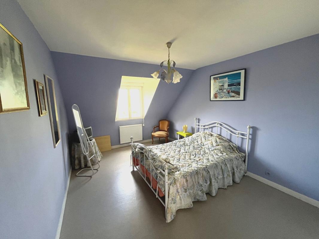 SAINT-JOUAN-DES-GUERETS Maison + Hangar Saint Jouan Des Guerets 8 pièce(s) 193 m2 terrain 8725 M² 10