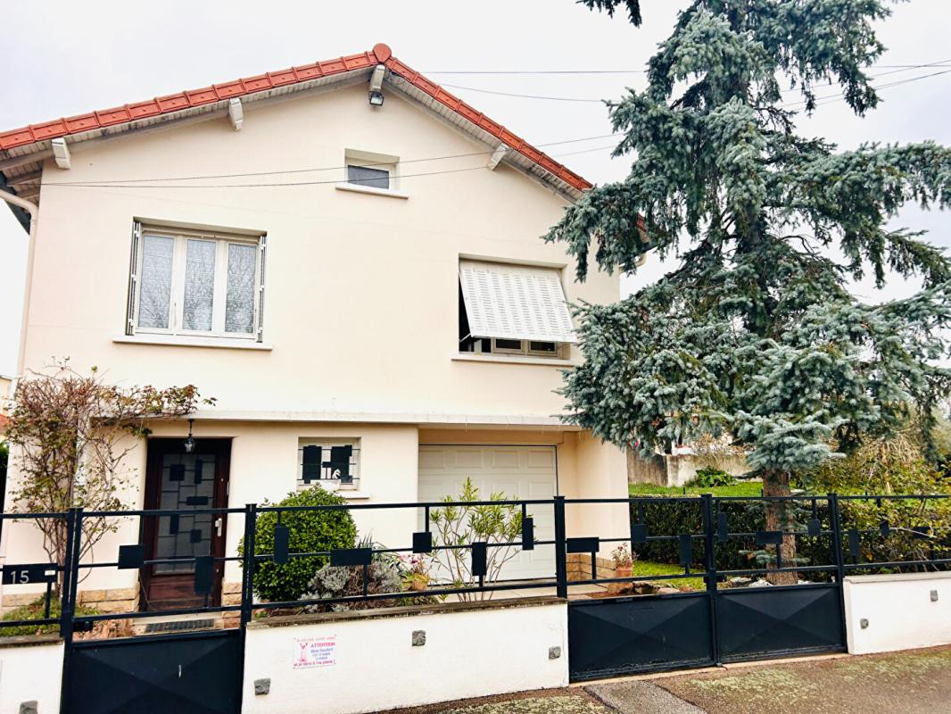ROANNE ROANNE ? Maison individuelle avec sous-sol complet sur terrain clos et arboré 11