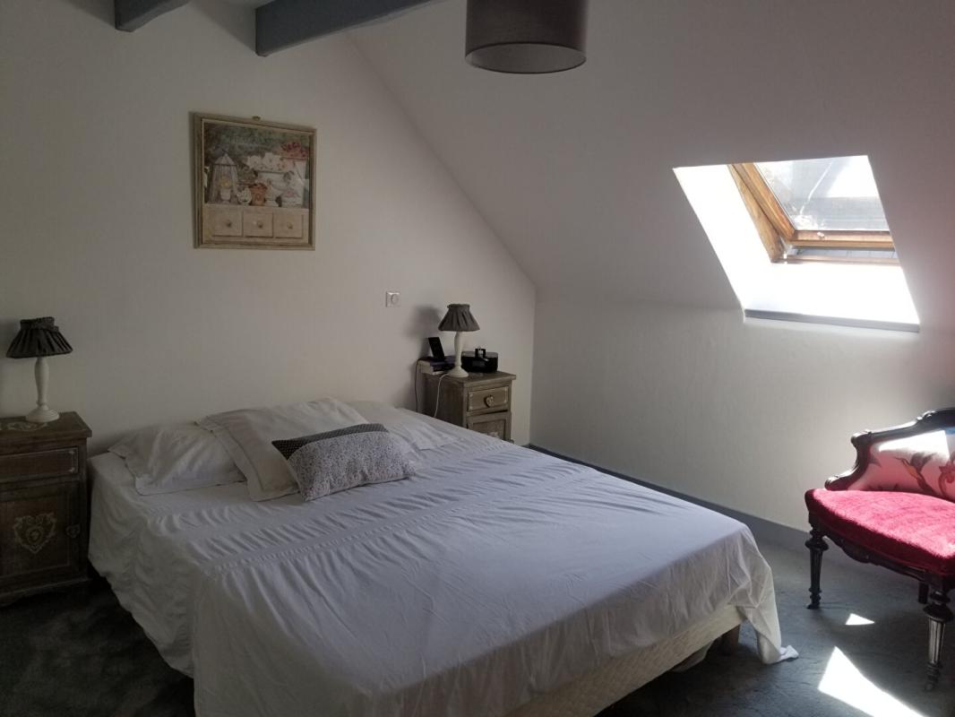 MONTIGNAC Maison de village Montignac Lascaux 6 pièce(s) 195 m2 9