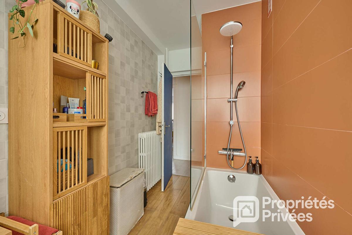 CLAMART Appartement 4 pièces, avec balcon, cave, parking 15