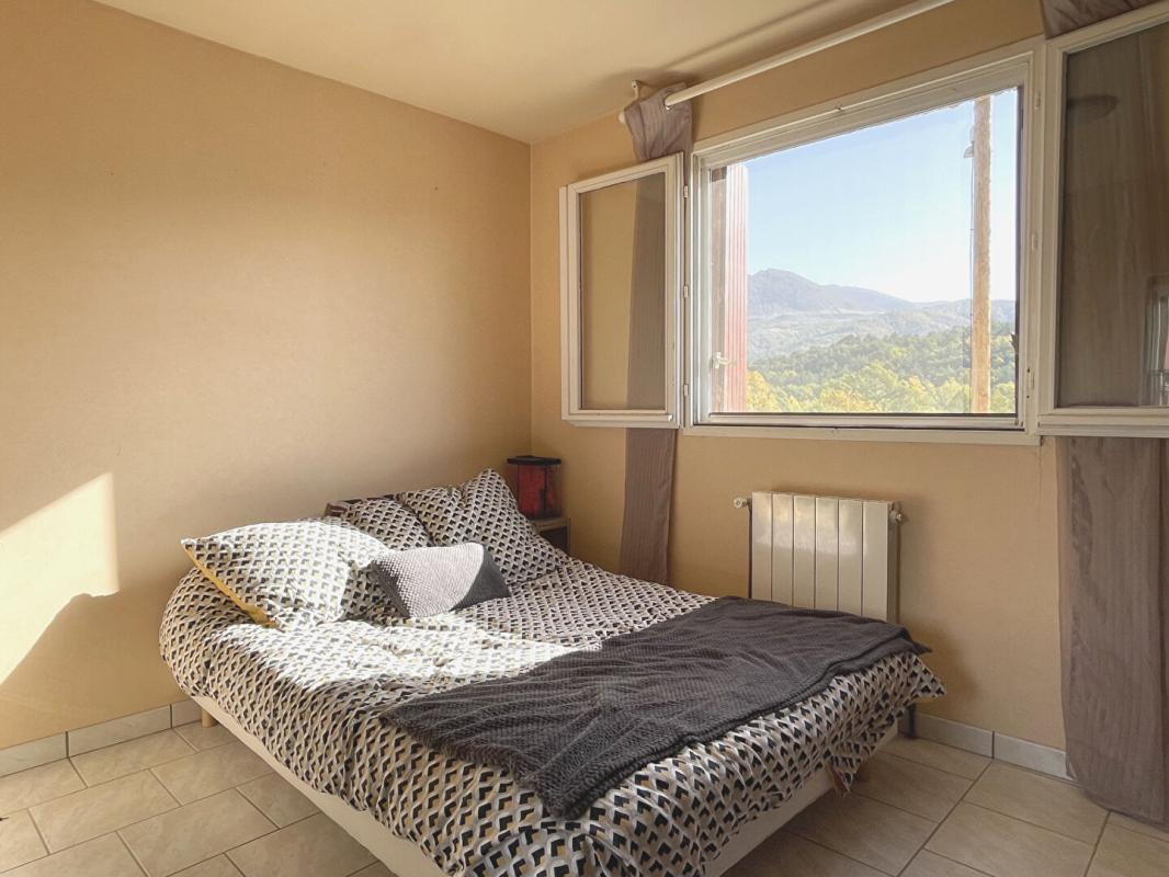 THOARD Maison individuelle 6 pièces 3 chambres 130 m2 Thoard (04380) 15