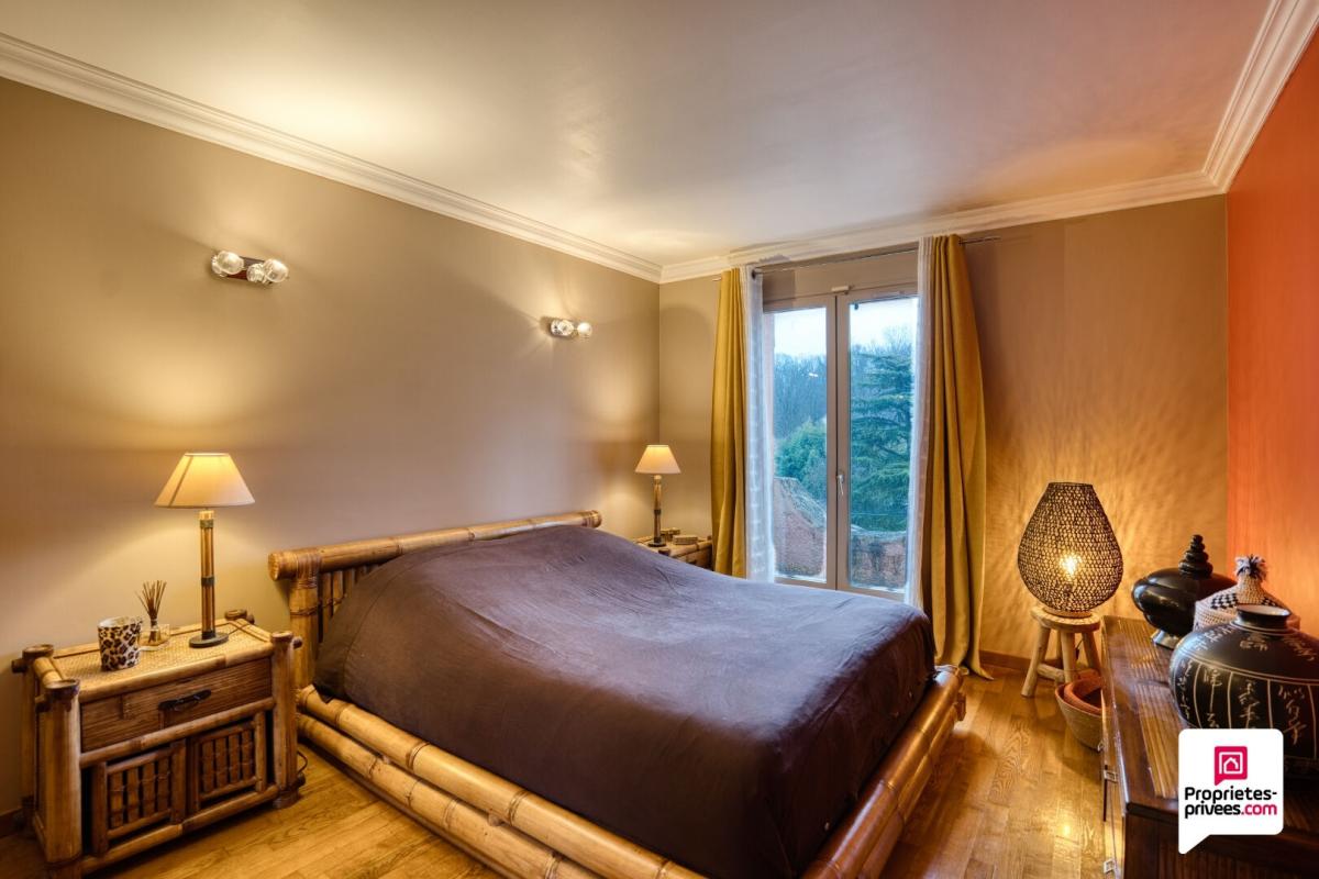 FONTAINES-SAINT-MARTIN Magnifique maison familiale de 158 m2  + sous sol - Terrain  2445 m2 15