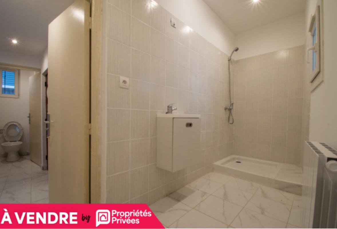 DIGNE-LES-BAINS Immeuble Digne Les Bains - 255 m2 - Lot de 5 appartements 9