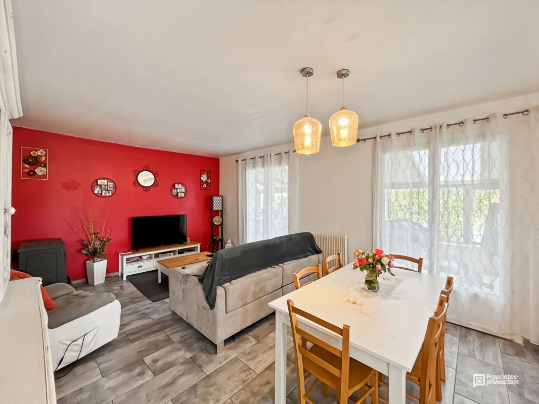 LE TAILLAN-MEDOC Maison 200 m² avec 4 logements indépendants - Terrain 922 m² - Le Taillan-Médoc 2