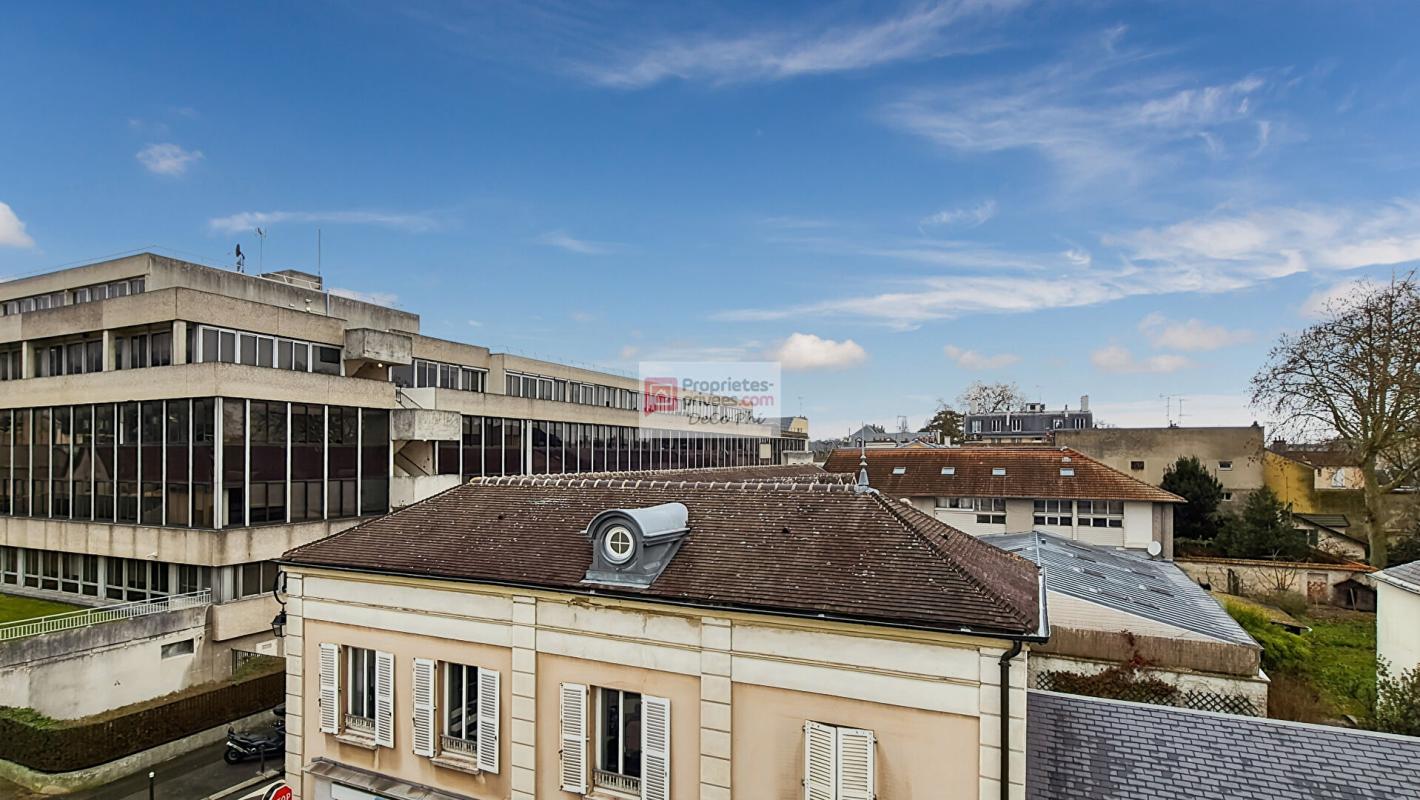 VERSAILLES Appartement  en TBE  3 pièces  60 m2  calme et vue dégagée 2