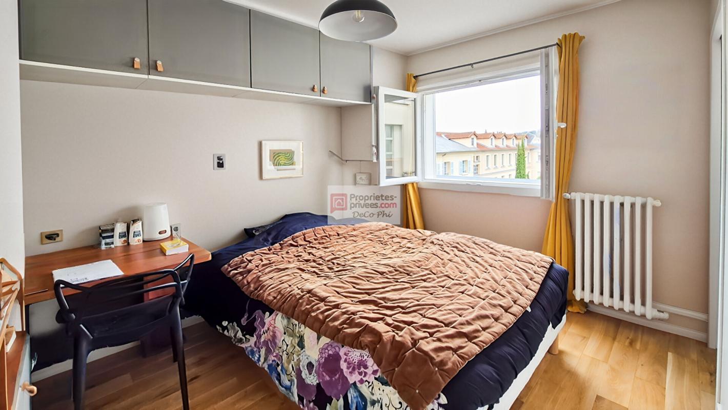 VERSAILLES Appartement  en TBE  3 pièces  60 m2  calme et vue dégagée 9