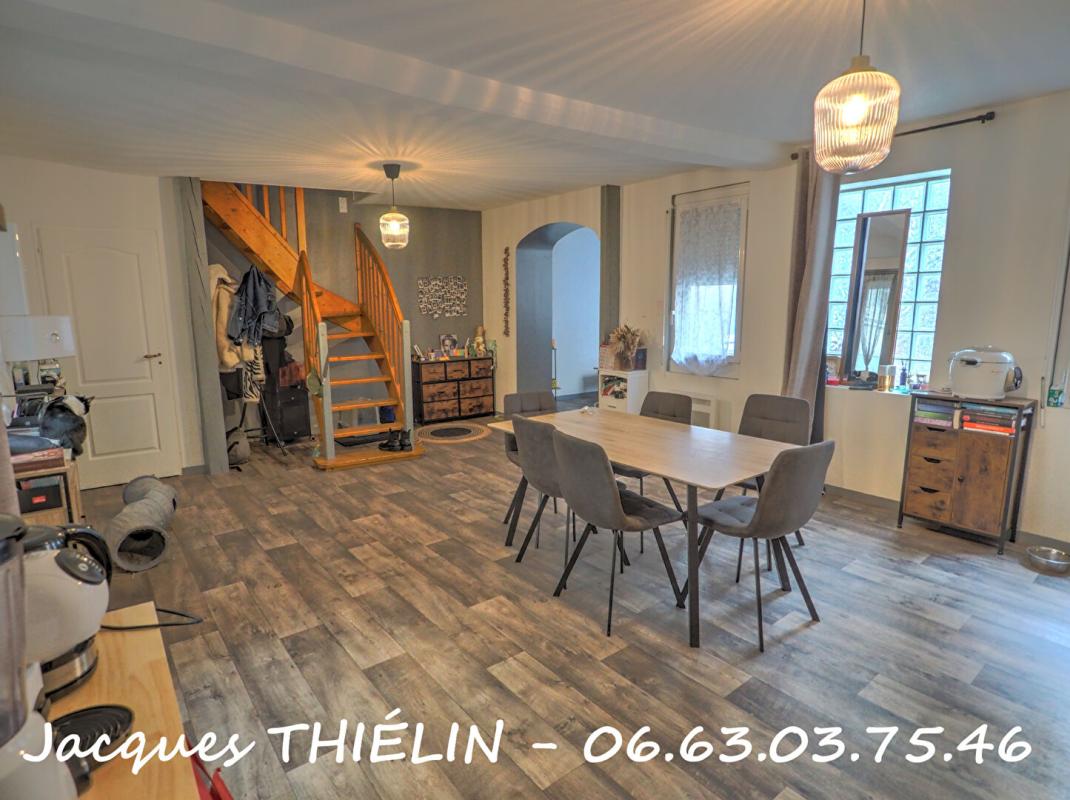 LONGUE-JUMELLES Immeuble de rapport ? Hyper centre de Longué-Jumelles (49160) 5