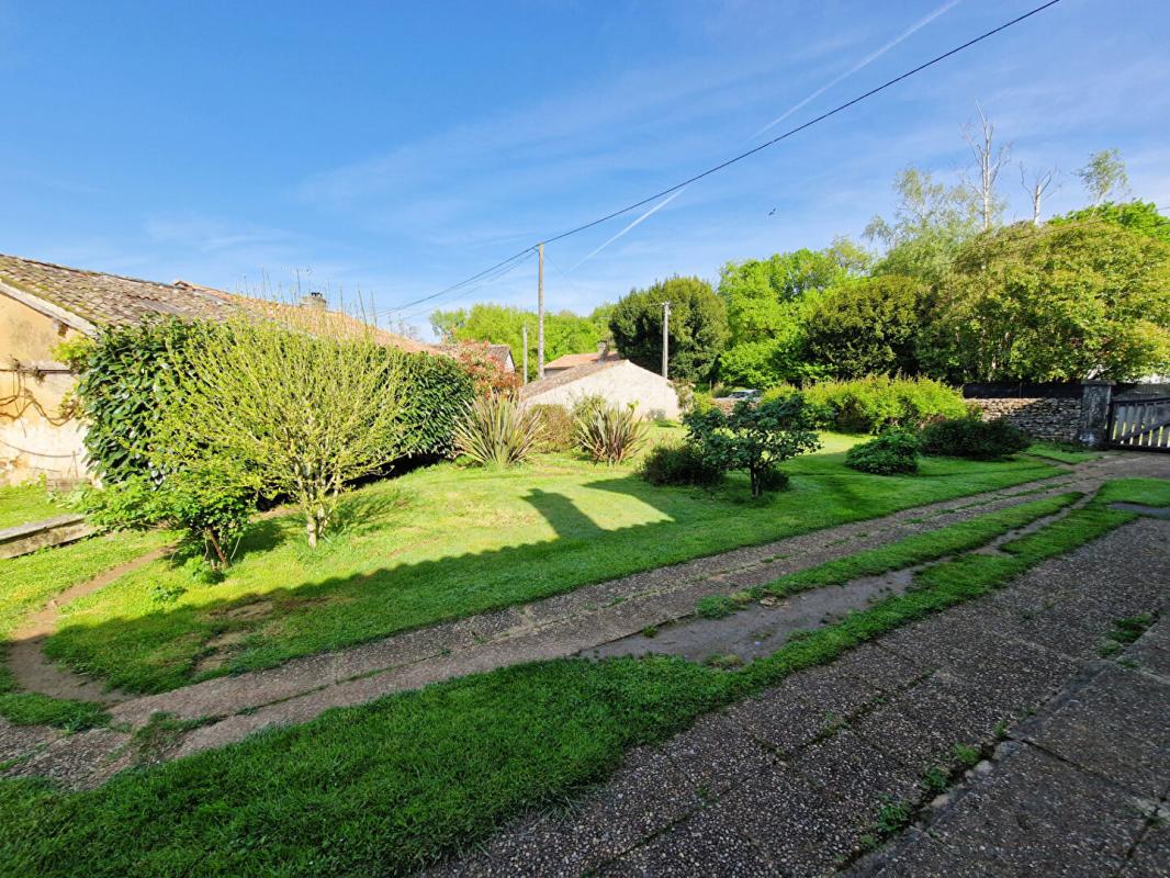 VIVONNE Maison Vivonne 7 pièce(s) 180 m2 14