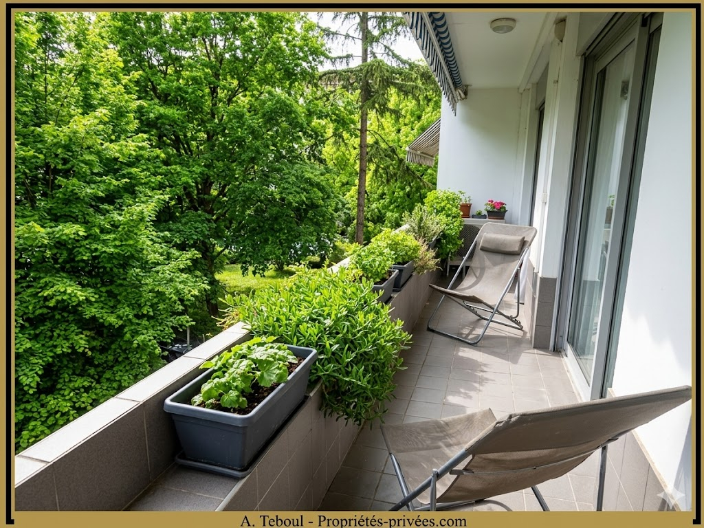 VILLEURBANNE Villeurbanne : "Coeur gratte ciel "  Grand T3 de  77 m2, Refait entièrement à neuf, avec Jardin & Balcon ? 1