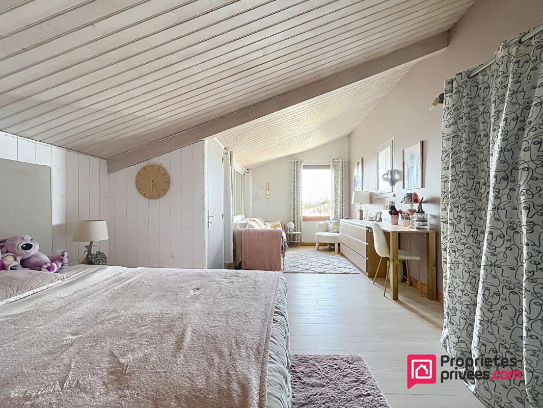 MARSILLY Marsilly - Maison familiale de plain pied de 131m2 sur parcelle de 1000m2 - Piscine - 2 Garages 11