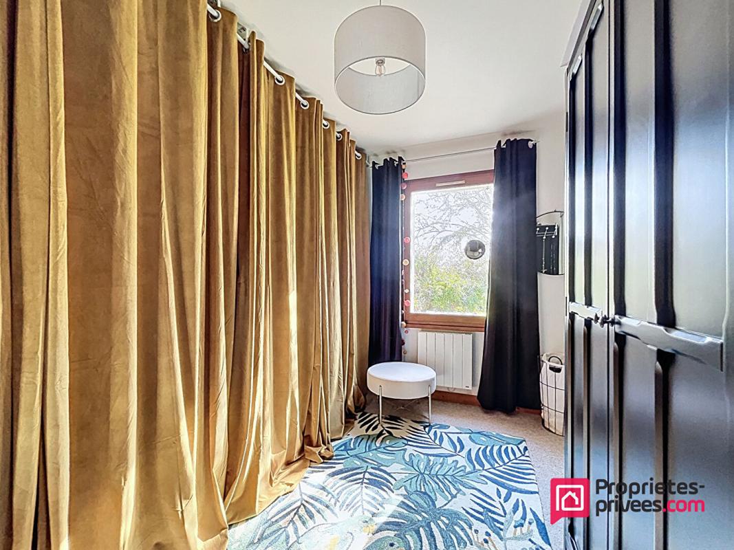 MARSILLY Marsilly - Maison familiale de plain pied de 131m2 sur parcelle de 1000m2 - Piscine - 2 Garages 16