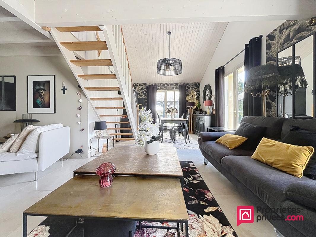 MARSILLY Marsilly - Maison familiale de plain pied de 131m2 sur parcelle de 1000m2 - Piscine - 2 Garages 6