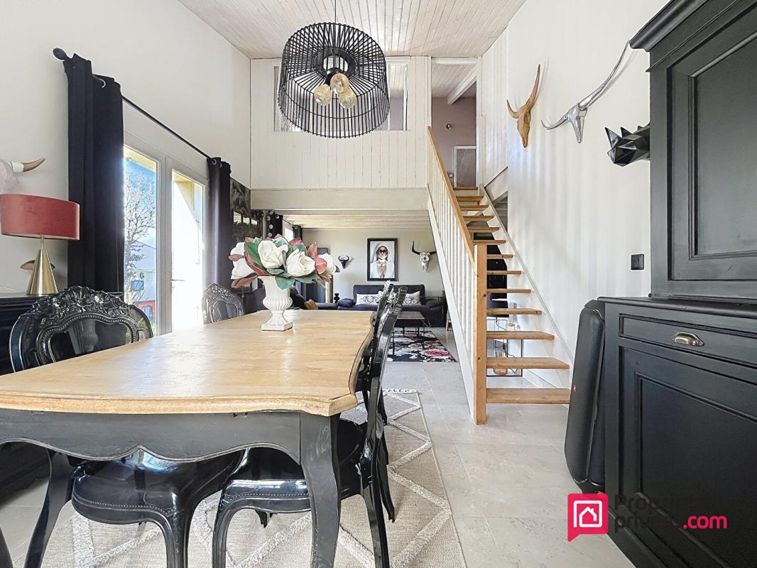 MARSILLY Marsilly - Maison familiale de plain pied de 131m2 sur parcelle de 1000m2 - Piscine - 2 Garages 8