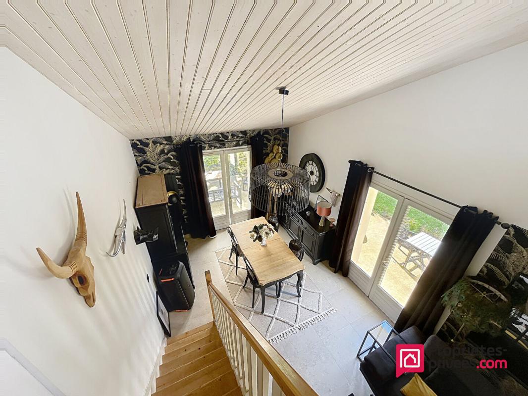 MARSILLY Marsilly - Maison familiale de plain pied de 131m2 sur parcelle de 1000m2 - Piscine - 2 Garages 9