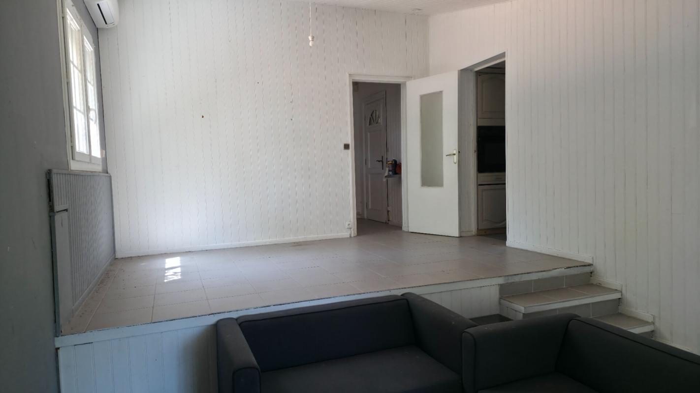VILLENEUVE-LES-AVIGNON 30400 VILLENEUVE LES AVIGNON, VILLA DE 163 M² AVEC 5 CHAMBRES SUR 743 M² SE TERRAIN CLOS 12
