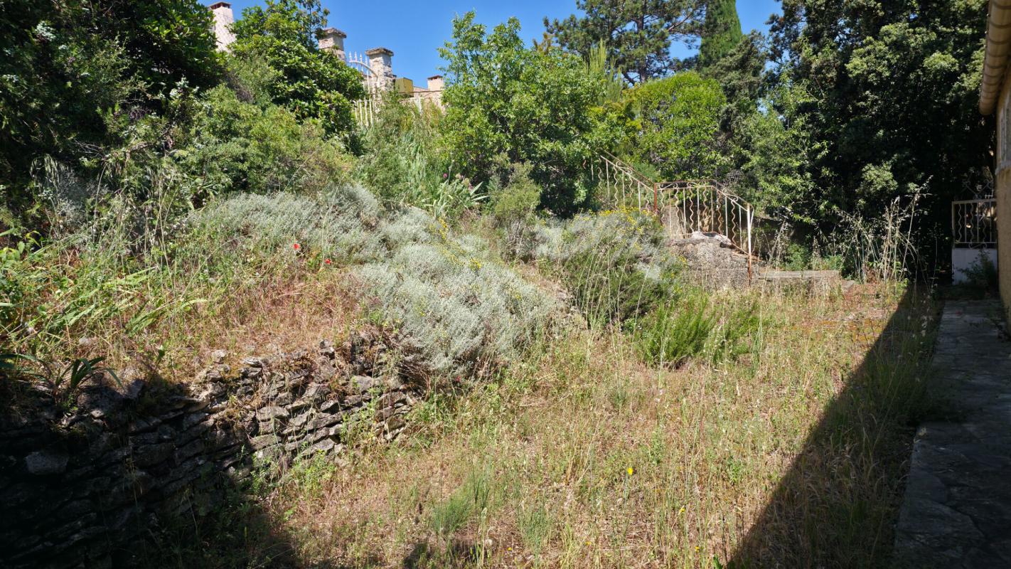VILLENEUVE-LES-AVIGNON 30400 VILLENEUVE LES AVIGNON, VILLA DE 163 M² AVEC 5 CHAMBRES SUR 743 M² SE TERRAIN CLOS 5