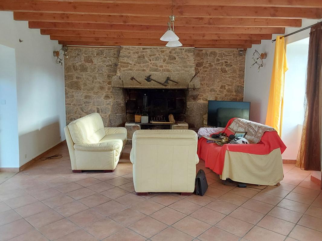 GLOMEL Maison Glomel 5 pièce(s) 171 m2 7