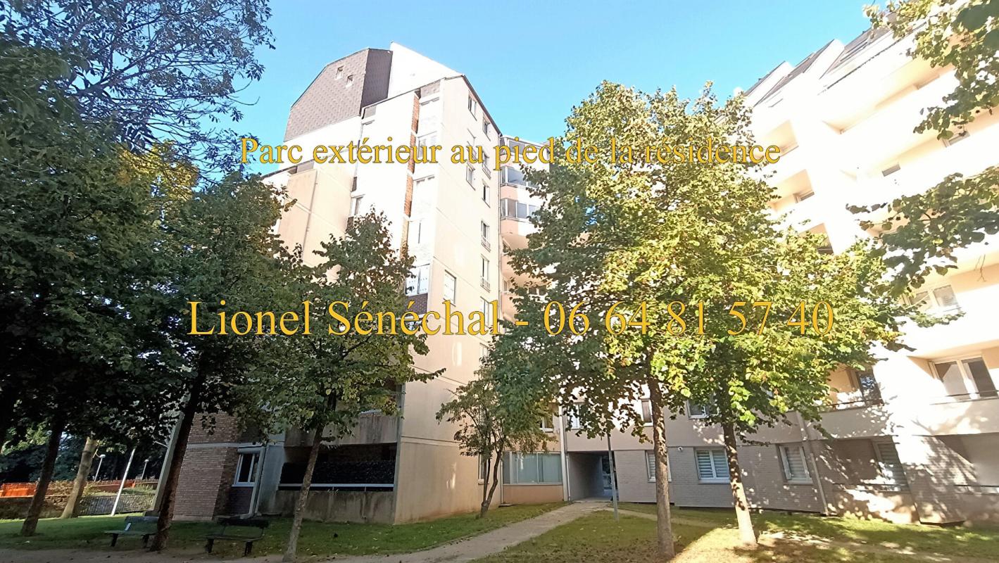 LE MANS Appartement au RDC avec 2 balcons 4 pièces de 76 m2 secteur Pontlieue avec un accès direct au bord de l' huisne 11