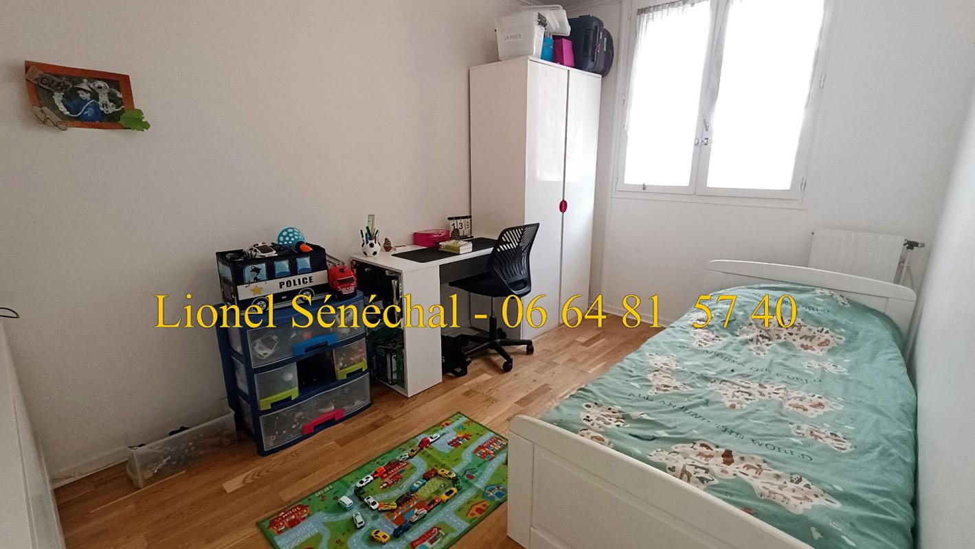 LE MANS Appartement au RDC avec 2 balcons 4 pièces de 76 m2 secteur Pontlieue avec un accès direct au bord de l' huisne 8