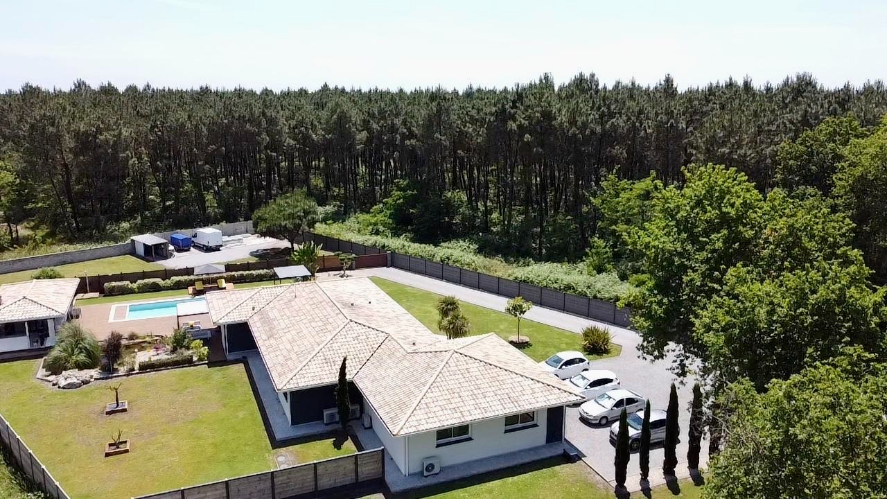 CESTAS À découvrir à Cestas (33610) : Élégante maison au coeur des pins 6 PIÈCES 180M² TERRAIN DE 4000m² 4