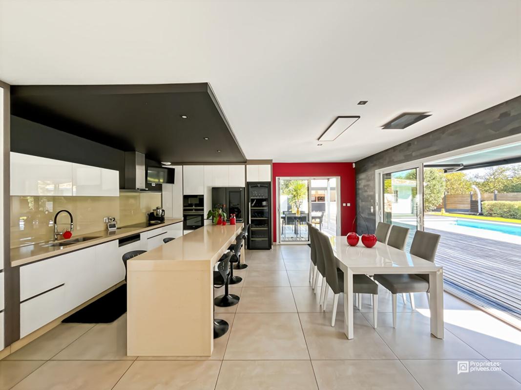CESTAS À découvrir à Cestas (33610) : Élégante maison au coeur des pins 6 PIÈCES 180M² TERRAIN DE 4000m² 5