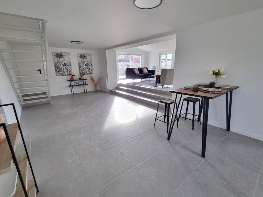 LES CHERES Maison Les Cheres 6 pièces 151 m2, garage, jardin 16