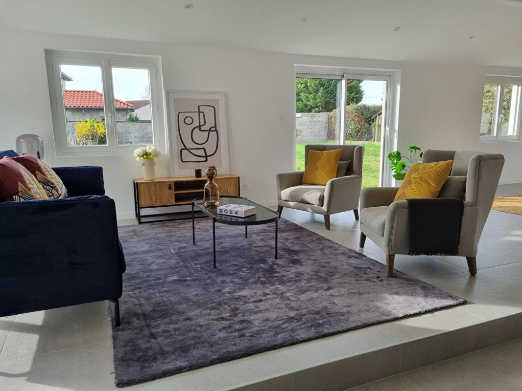 LES CHERES Maison Les Cheres 6 pièces 151 m2, garage, jardin 4