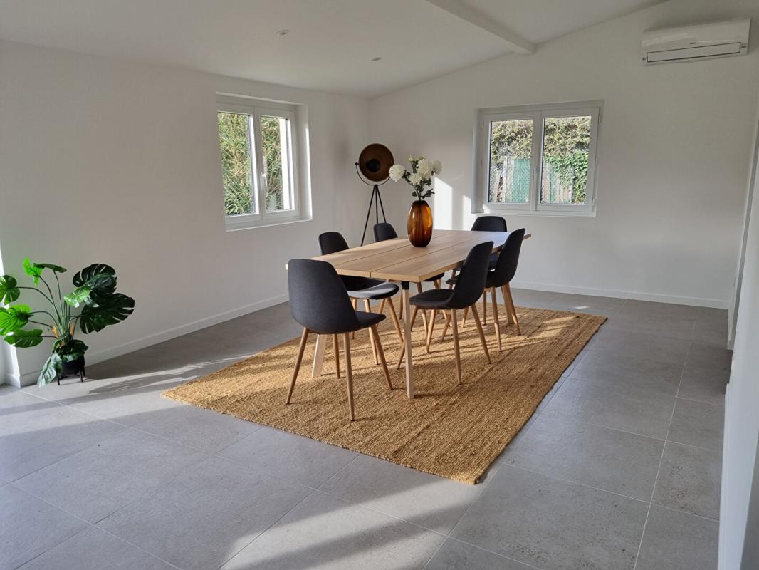 LES CHERES Maison Les Cheres 6 pièces 151 m2, garage, jardin 5