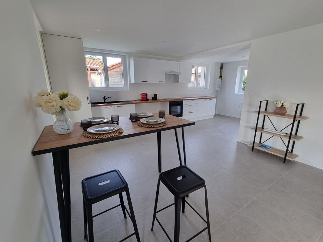 LES CHERES Maison Les Cheres 6 pièces 151 m2, garage, jardin 7