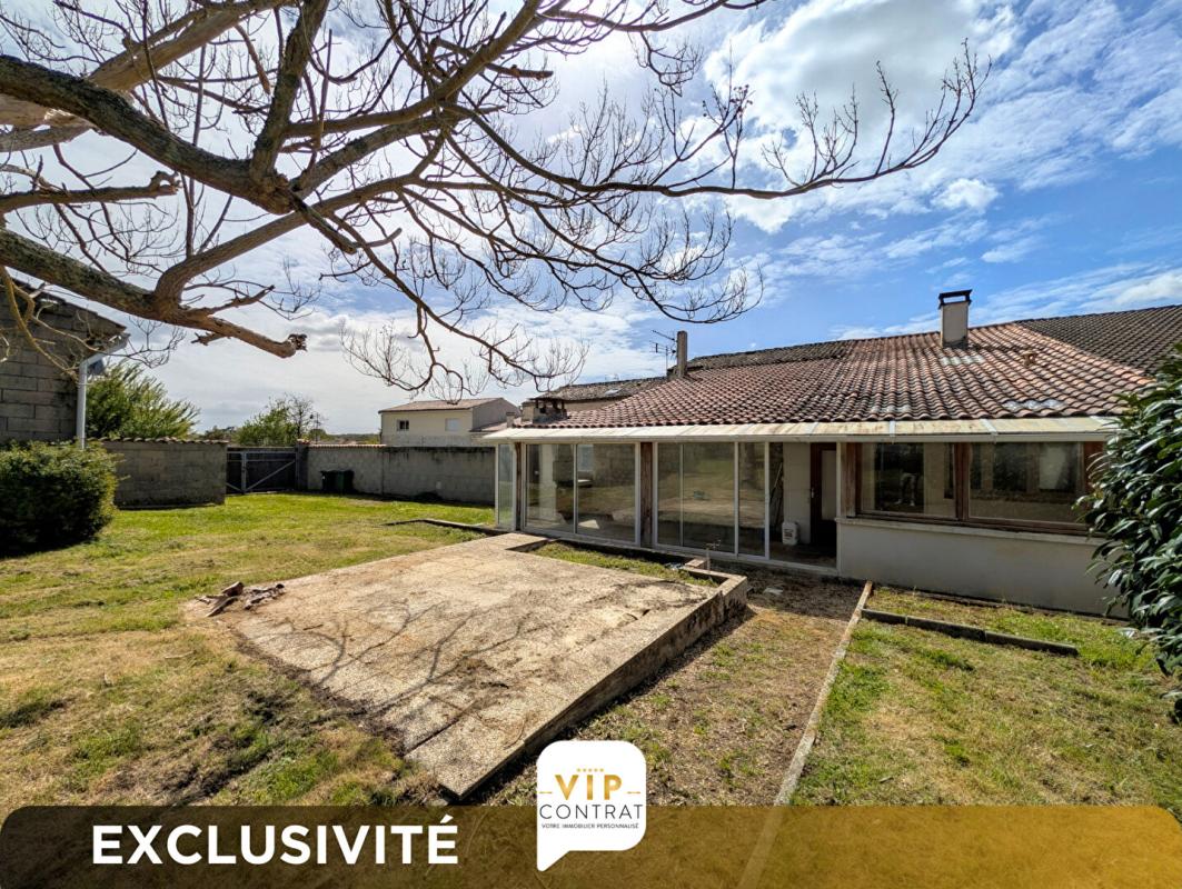 SAINT-VAIZE GARANTIE PROTEC+ 12 MOIS INCLUS ! Maison de ville 4 pièces + garage + jardin 3