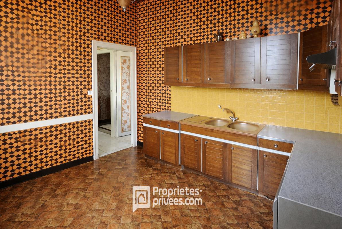 AVRANCHES Maison de Maître Avranches 10 pièce(s) 197 m2 4