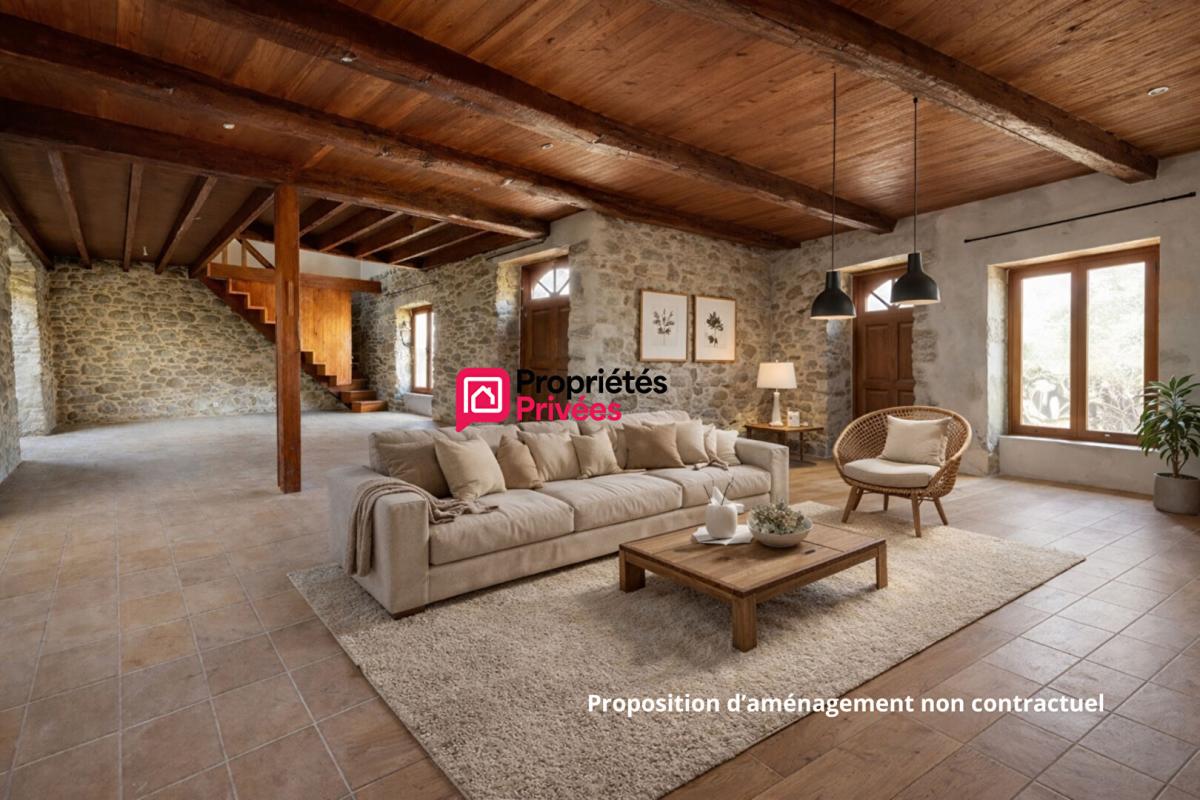 CHAPDES-BEAUFORT Maison de caractère en pierre à vendre Chapdes Beaufort de 120 m2 avec dépendances sur 960m² de terrain 4