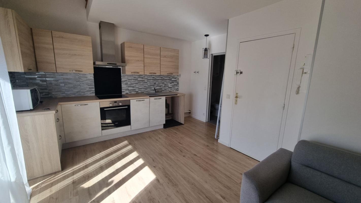 SAINTE-GENEVIEVE-DES-BOIS Appartement en duplex 2 pièce(s) 38 m² 2