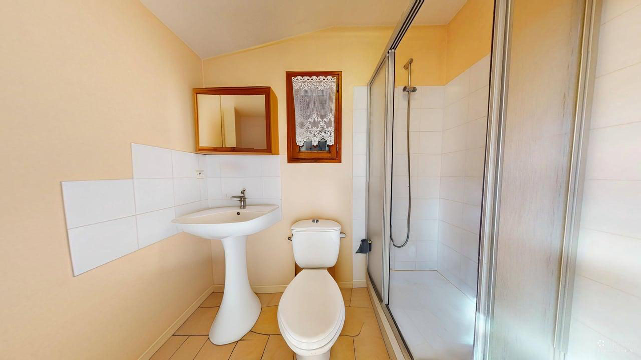 MONT-PRES-CHAMBORD Maison Mont Pres Chambord 5 pièce(s) + dépendances 14