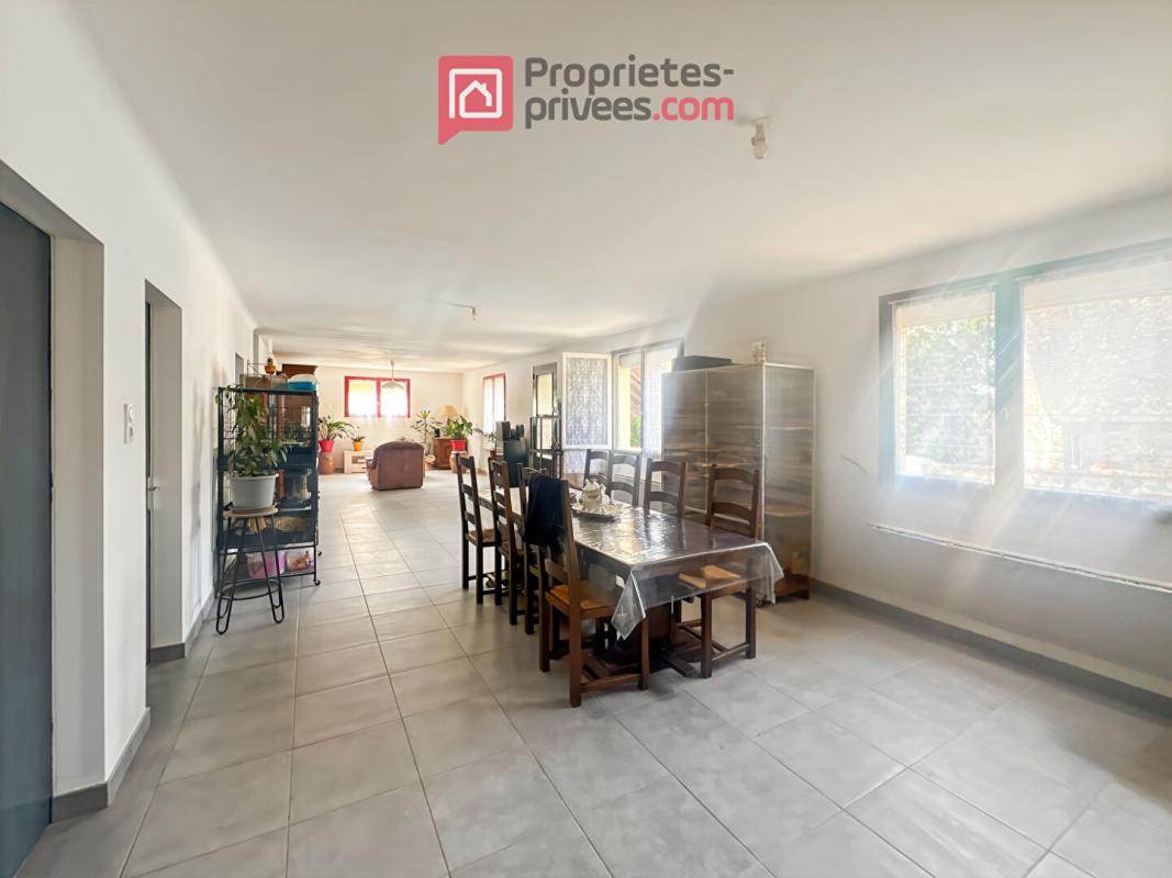 CHATEAUBRIANT Maison Chateaubriant 6 pièce(s) 138 m2, 3 Chambres, 3809m² de terrain 2