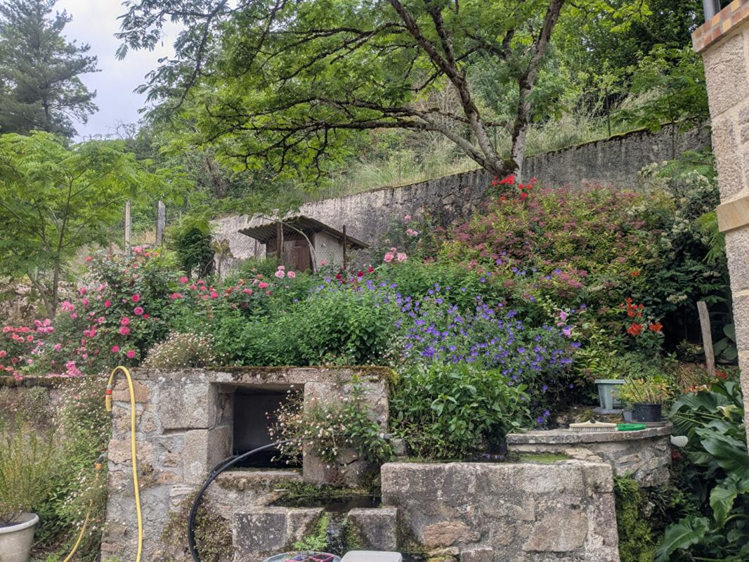 MAISONNAIS-SUR-TARDOIRE Proche de Rochechouart , authentique moulin avec rivière et chute d'eau -cadre naturel exceptionnel- 6
