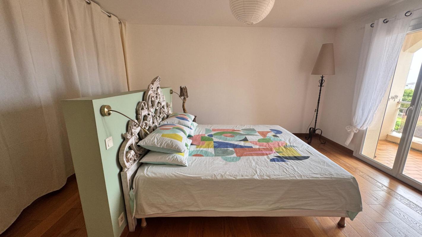 PROPRIANO Propriano Port, Magnifique appartement T4 de 126 m2 avec 2 balcons et petite vue mer 10