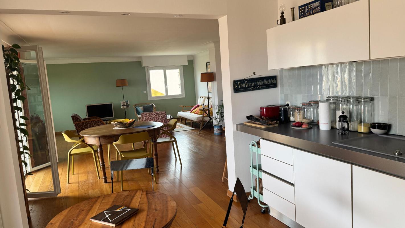 PROPRIANO Propriano Port, Magnifique appartement T4 de 126 m2 avec 2 balcons et petite vue mer 4