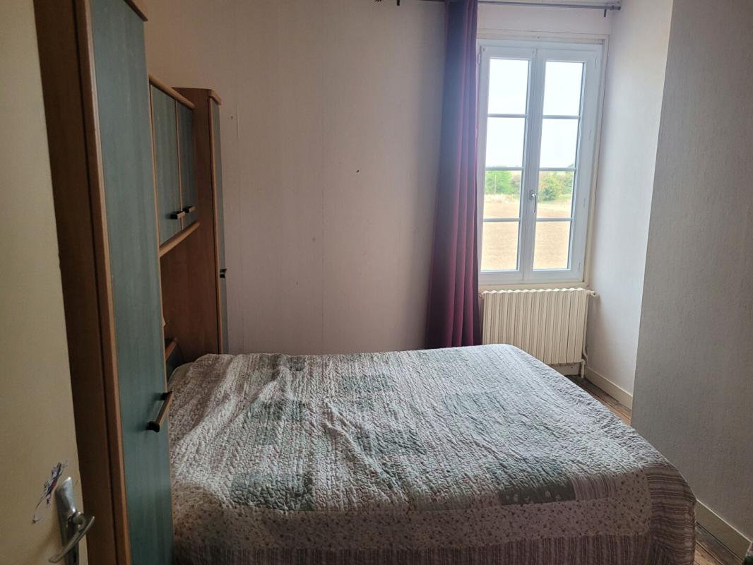 FONTENAY-LE-COMTE Maison de 4 chambres à Saint Martin De Fraigneau ,144 m2 6