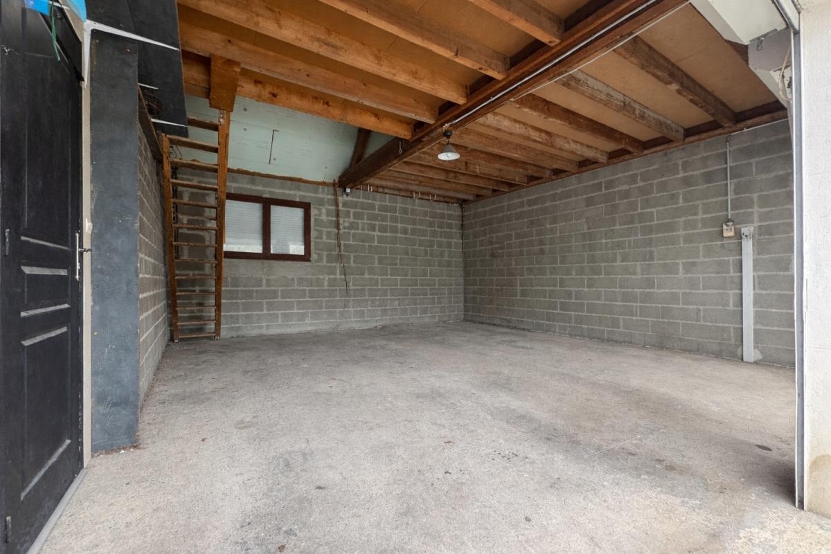 CHATILLON-SUR-INDRE Maison Chatillon Sur Indre 9 pièce(s) 255 m2 17