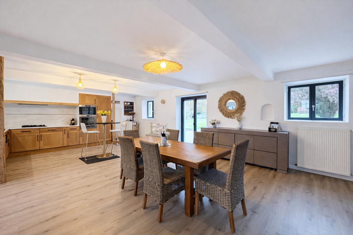 CHATILLON-SUR-INDRE Maison Chatillon Sur Indre 9 pièce(s) 255 m2 4