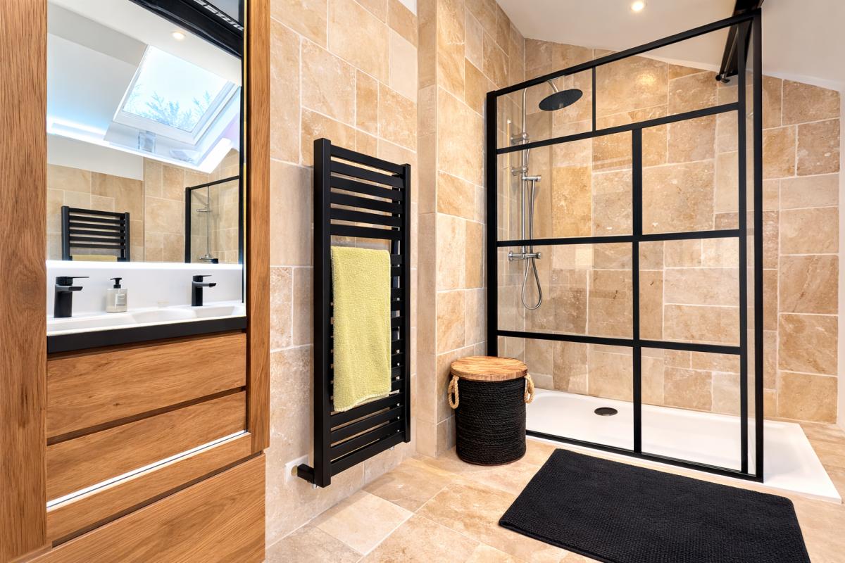 CHATILLON-SUR-INDRE Maison Chatillon Sur Indre 9 pièce(s) 255 m2 8