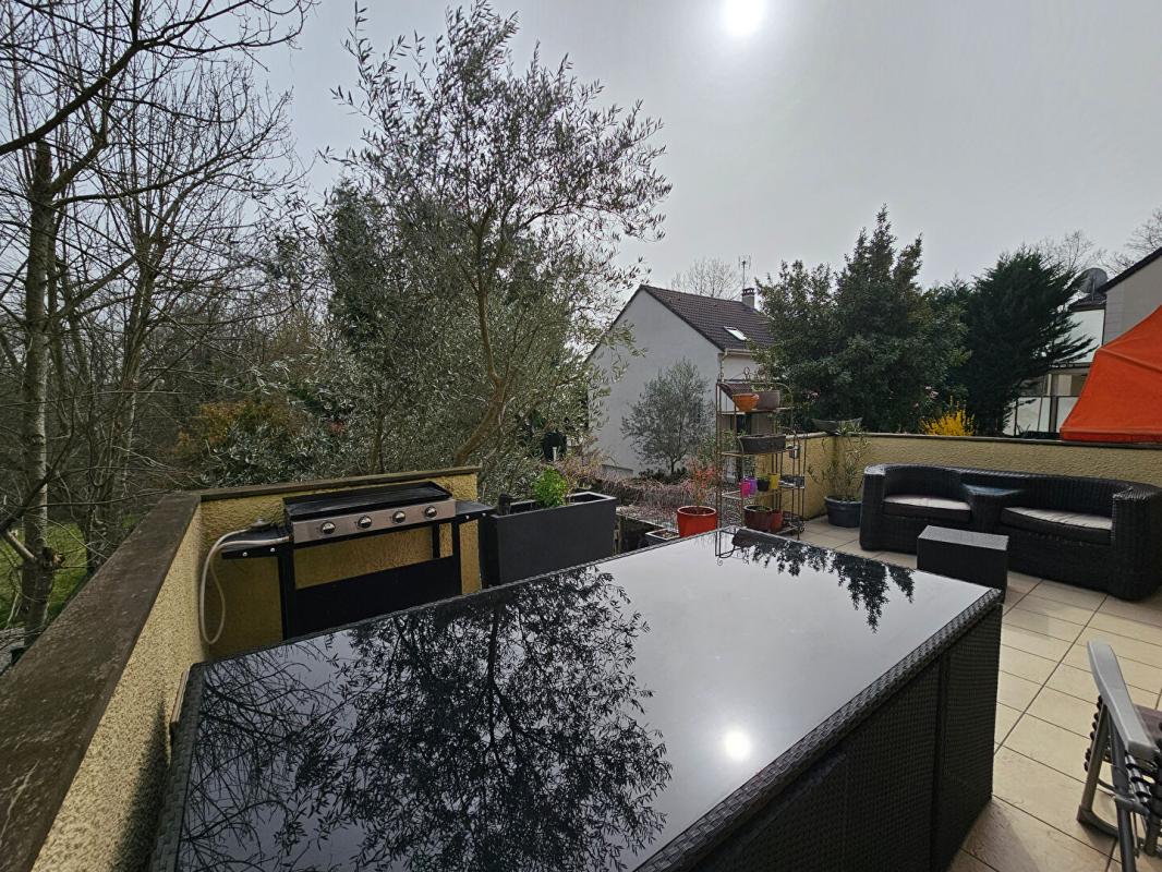 EAUBONNE MAISON VUE SUR LE BOIS 15