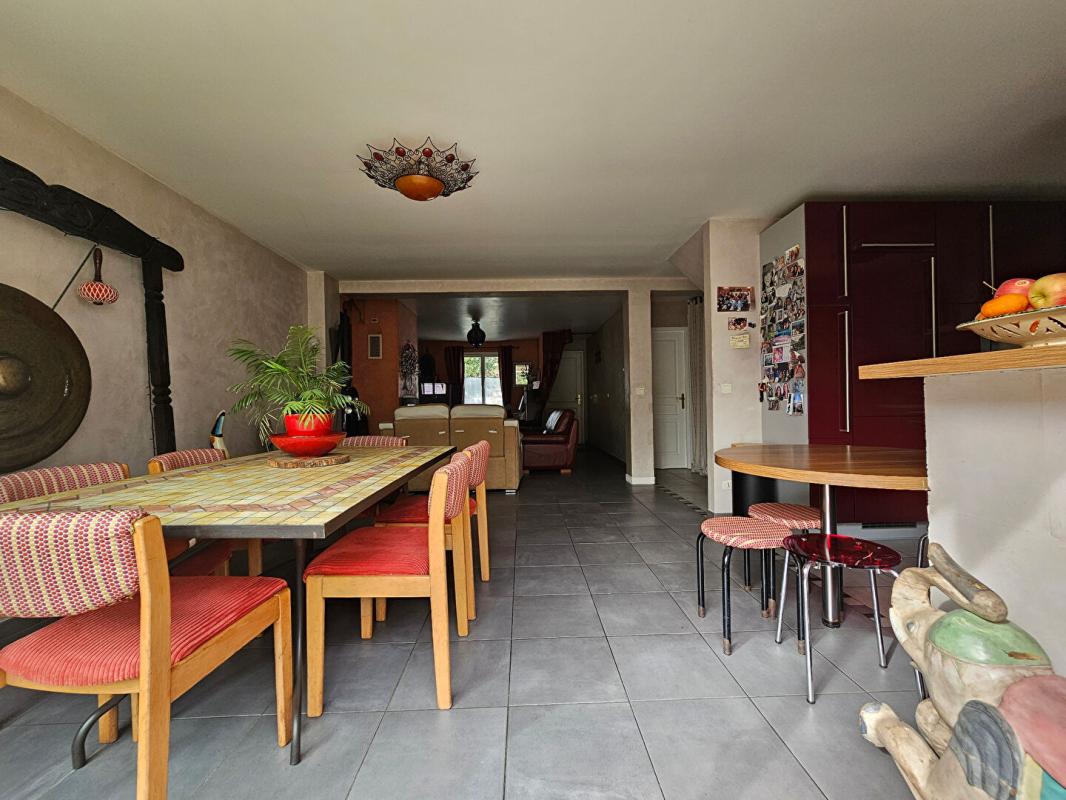 EAUBONNE MAISON VUE SUR LE BOIS 18