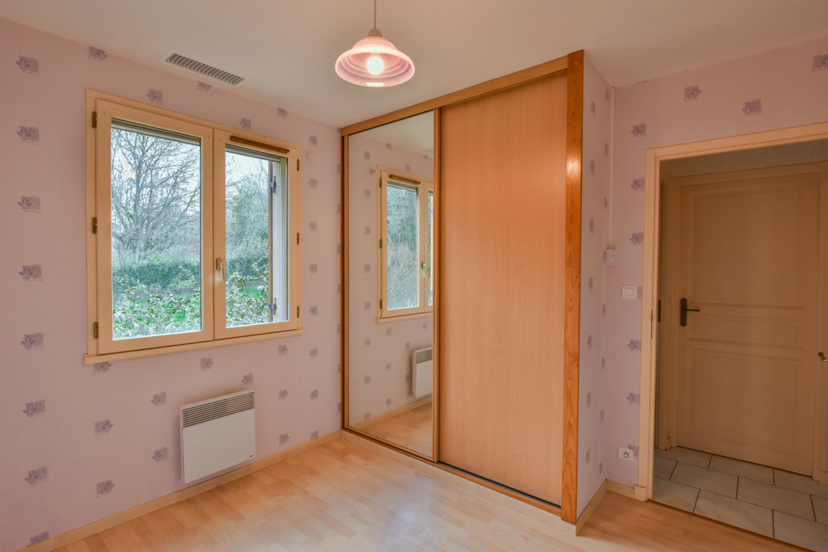 COUZE-ET-SAINT-FRONT Maison individuel, +/-80 m2 , grande sous-sol 6pieces,  3 chambres, atelier en bois, jardin et bois 14