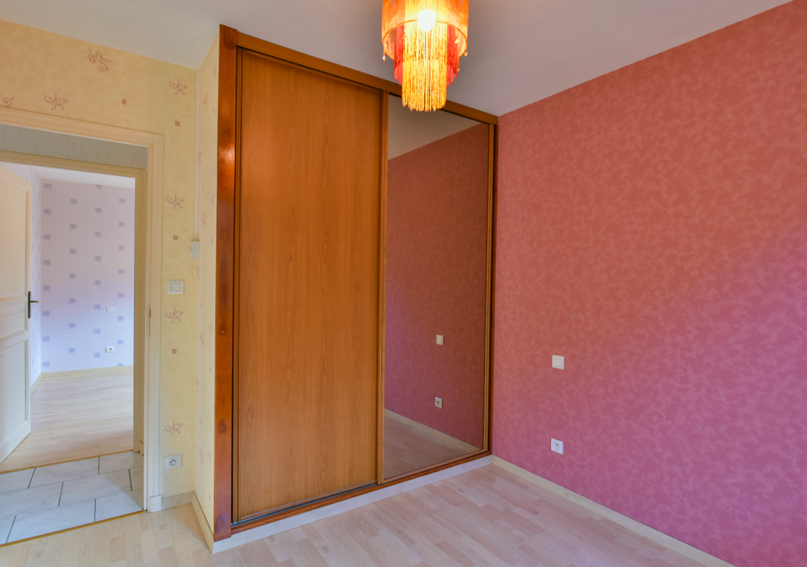 COUZE-ET-SAINT-FRONT Maison individuel, +/-80 m2 , grande sous-sol 6pieces,  3 chambres, atelier en bois, jardin et bois 15